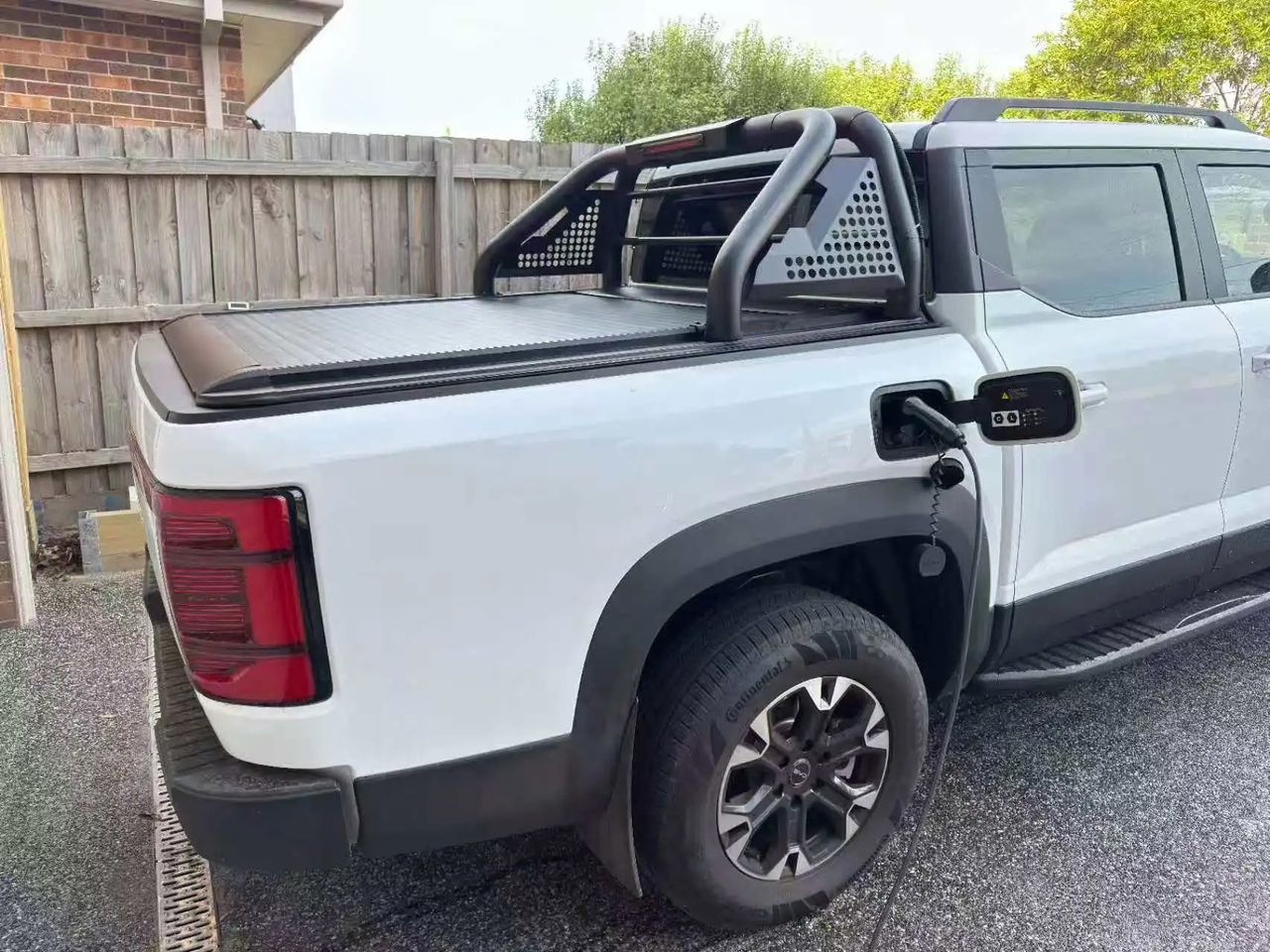 Electric & Manual Ute Tonneau Covers